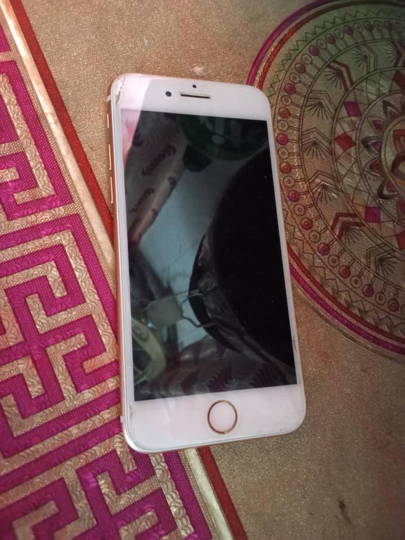 iPhone 8 sim working 10/10 condition 2