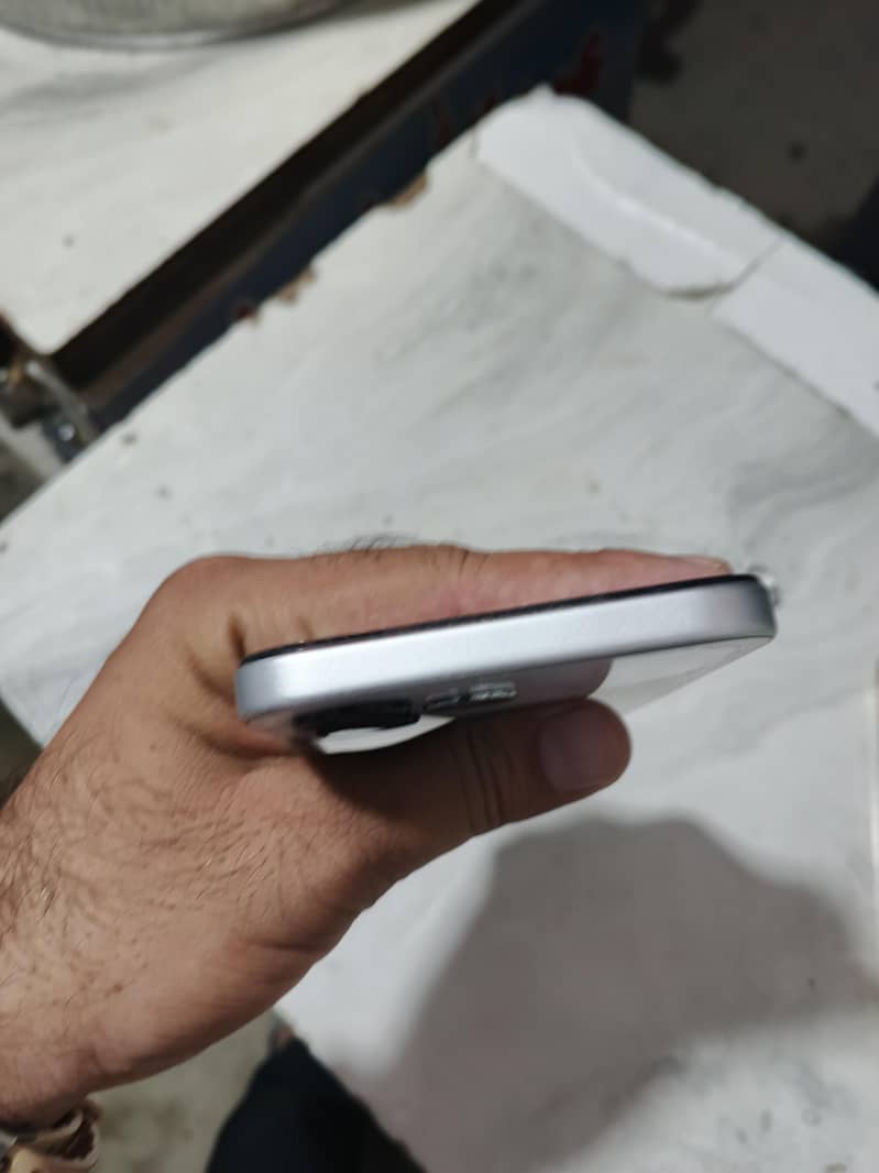 OPPO A6 1