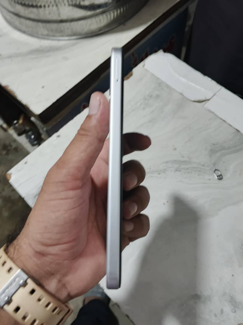 OPPO A6 5