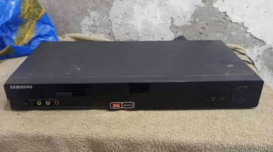 DVD Player Original Samsung Made in Melasia
