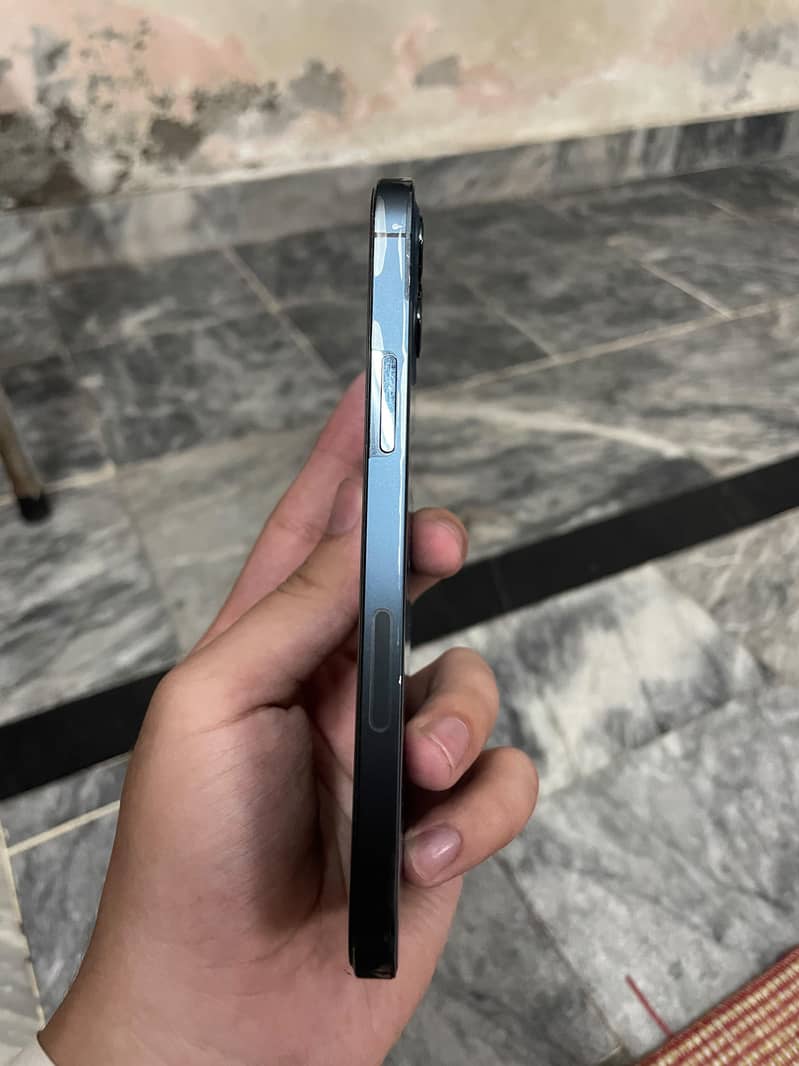 Apple iPhone 12 Pro 3