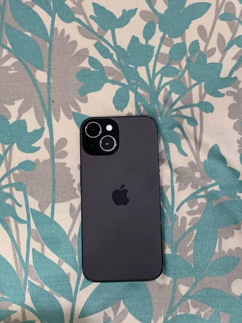 Apple iPhone 15 3