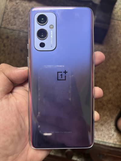 One Plus 9 5G 8/128gb