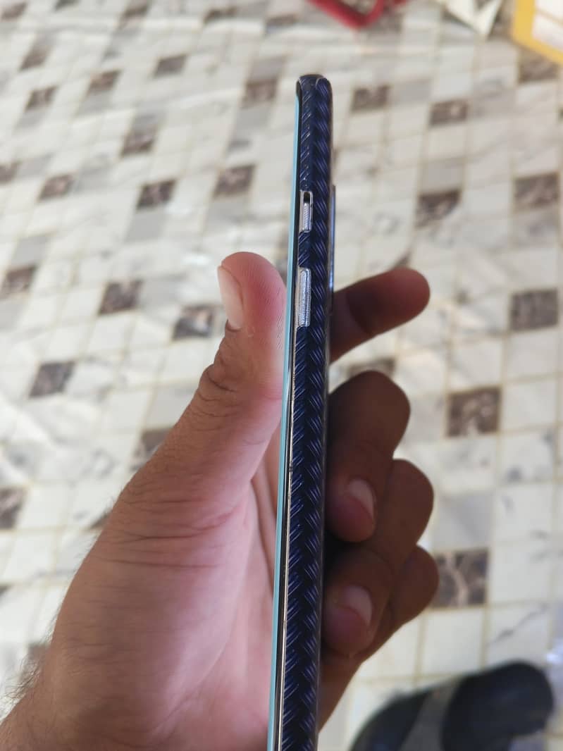 One Plus 8 5g 6