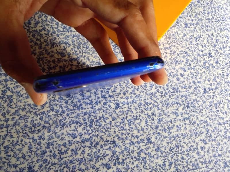 Realme C2 3