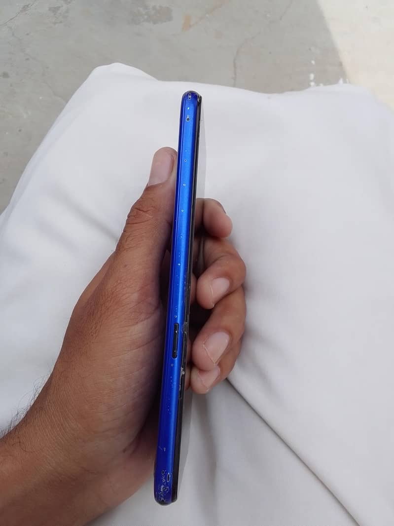 Realme C2 14