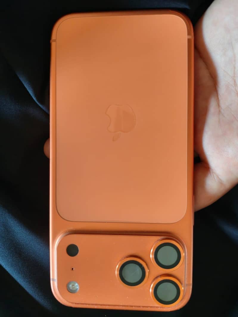 Apple iPhone 17 Pro Max 1