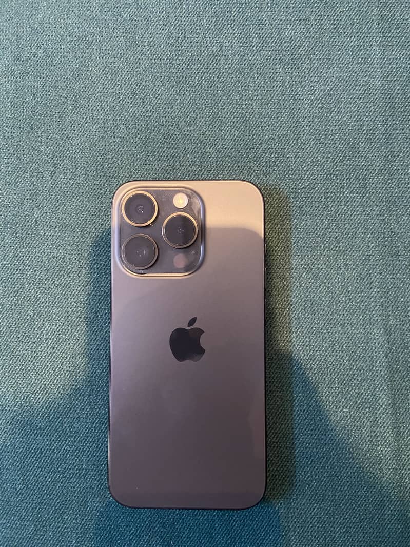 Apple iPhone 15 Pro 0