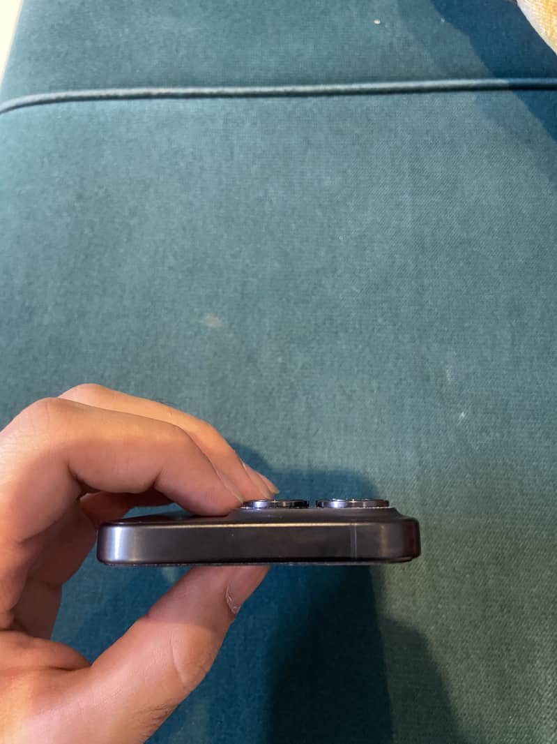 Apple iPhone 15 Pro 6