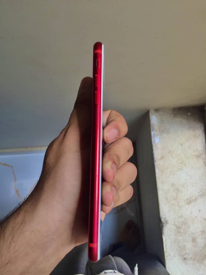 Apple iPhone 8 Plus 1
