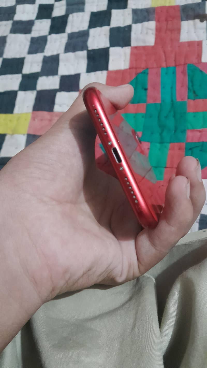 Apple iPhone 11 3
