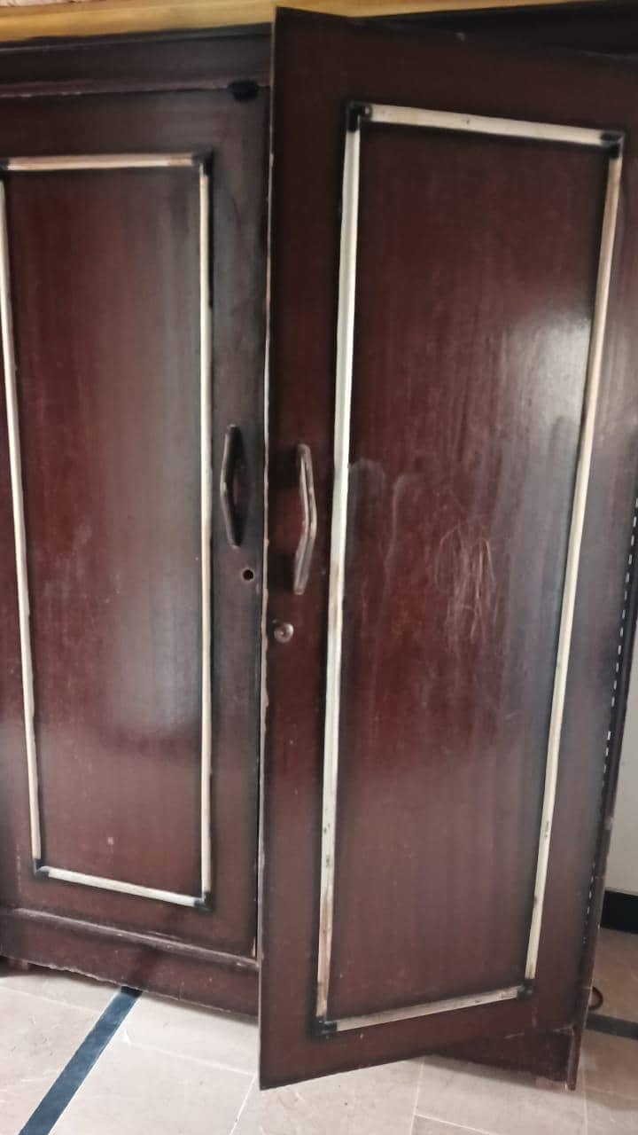 Bed, dressing, cupboard 2
