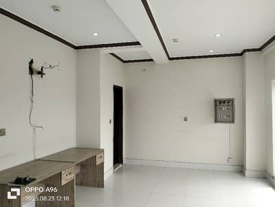 04 MARLA OFFICE 3RD FLOOR WITH ELEVATOR EXCELLENT LOCATION