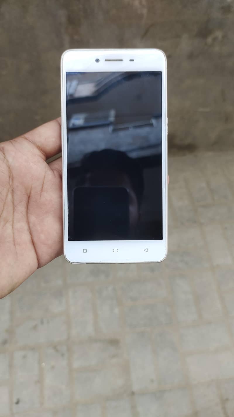 OPPO A37 0
