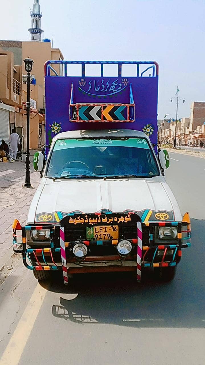 بہترین  کنڈیشنر   نیو باڈی ٹرالی  تازہ کام ہوا  بہترین ٹائر  سٹنڈر انج 1