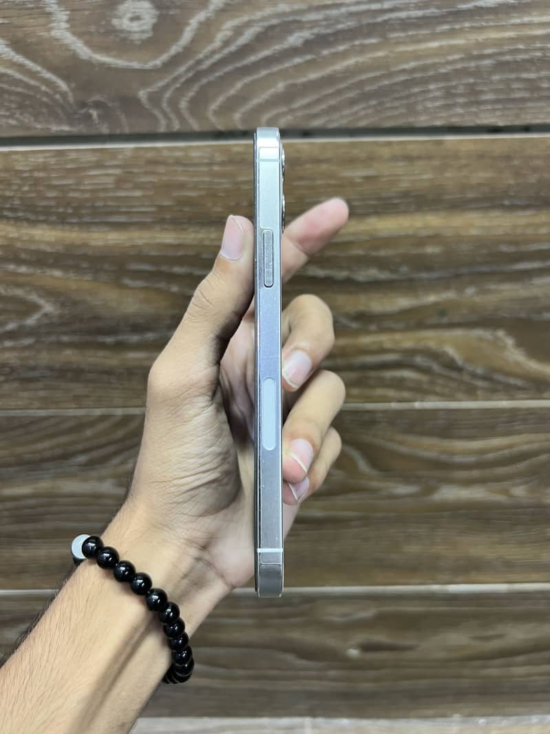Apple iPhone 12 Pro 6