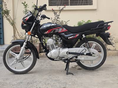 suzuki GD 110 self start black color 2026 model