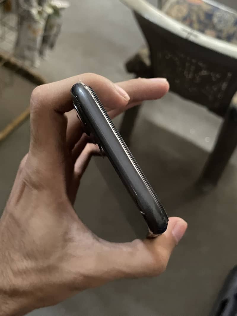 Apple iPhone 11 5
