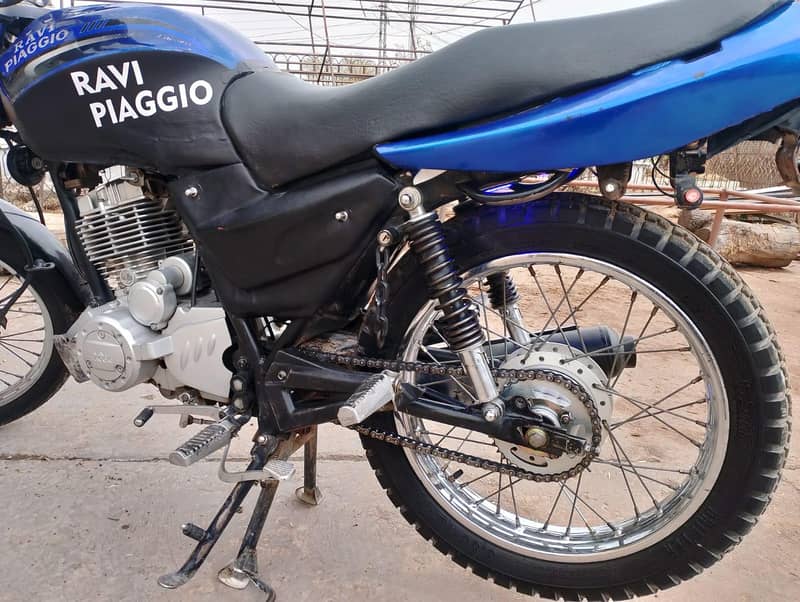 Ravi piaggio 3