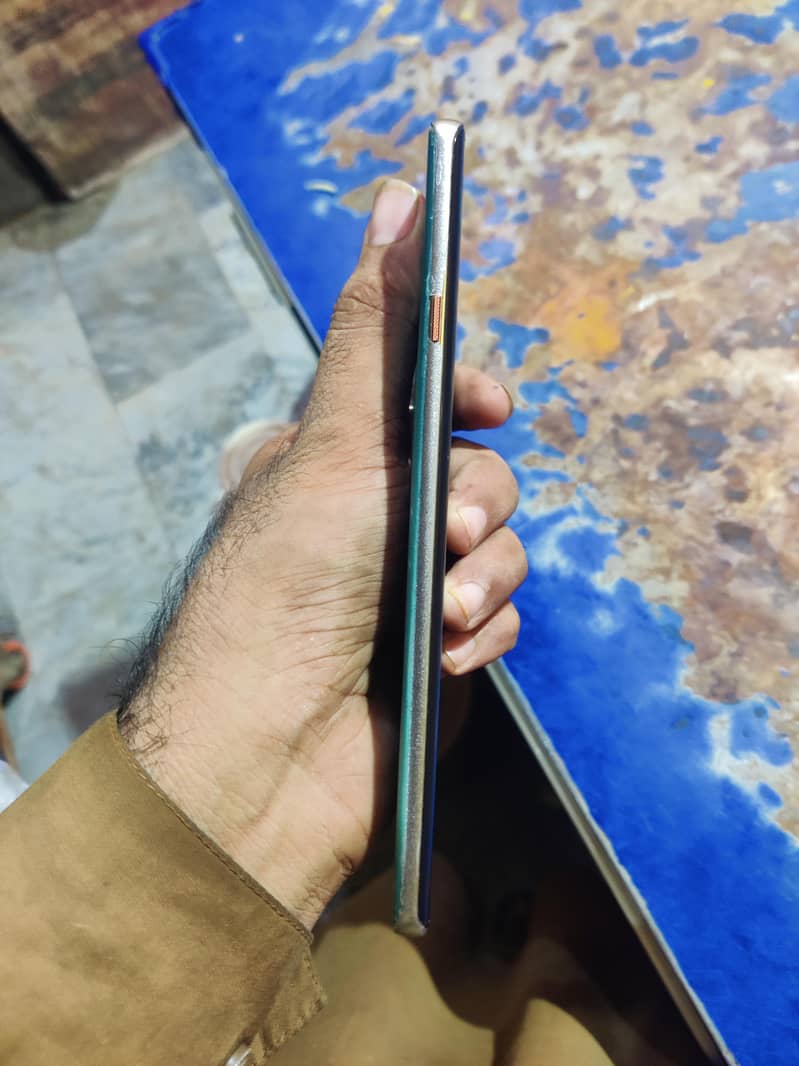 Tecno CAMON 40 Pro 5