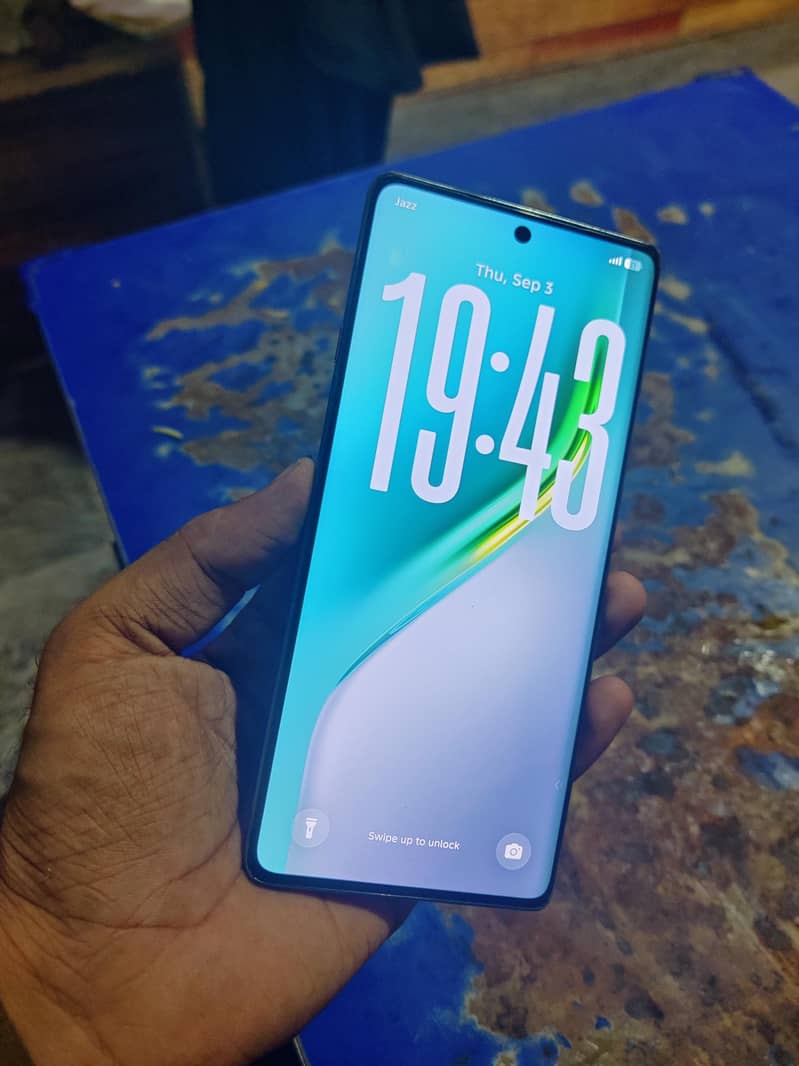 Tecno CAMON 40 Pro 7