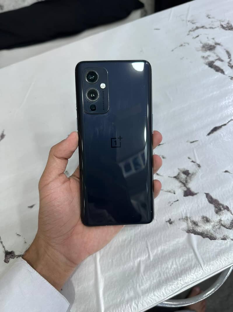 OnePlus 9 0