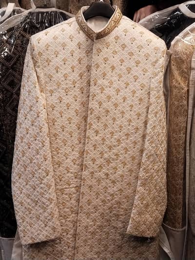 Sherwani for sale only 4 month ago bought