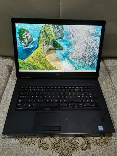 Dell Precision 7730 | 16GB Quadro P5200 | i7 8th gen | 32GB Ram