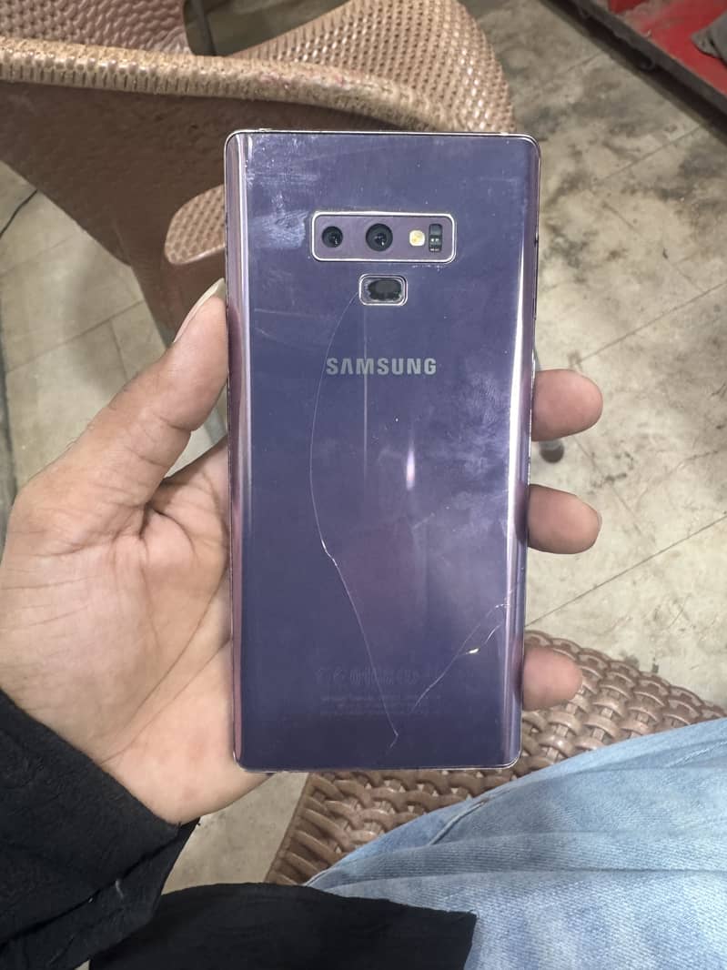Samsung Mobile Note 9 1