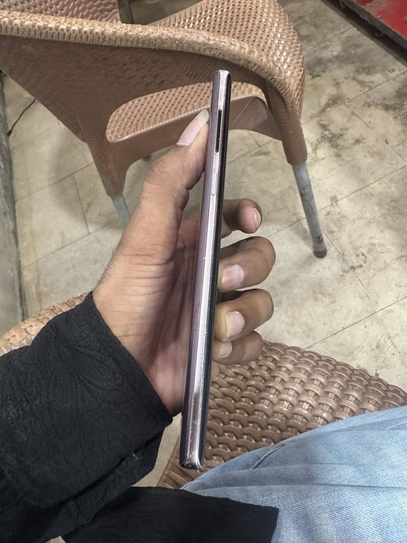 Samsung Mobile Note 9 3