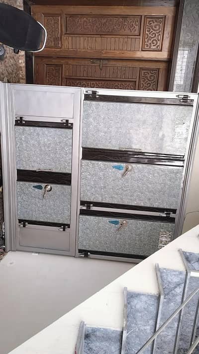 Iron Wardrobe / Steel Almirah – Spacious Storage – Elegant Design