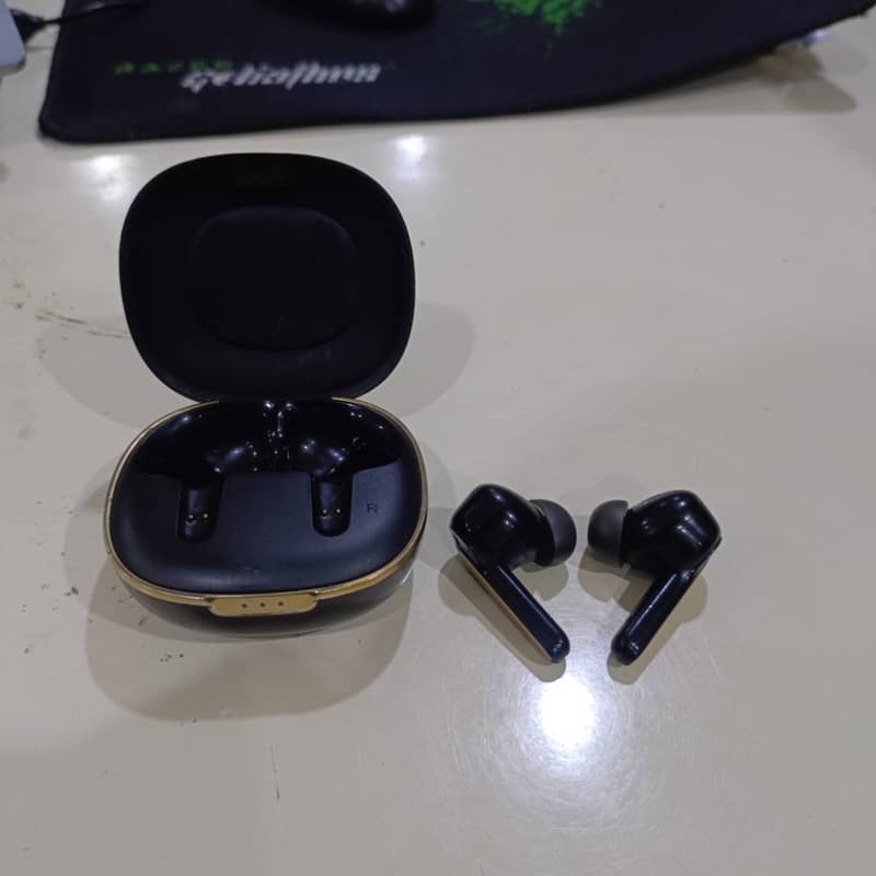 Ronin Eclipse Earbuds — Software Based | ANC + Transparency 3