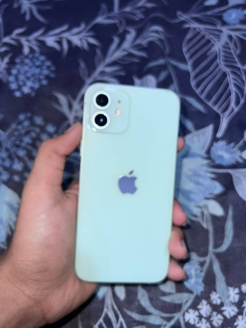 Apple iPhone 12 2