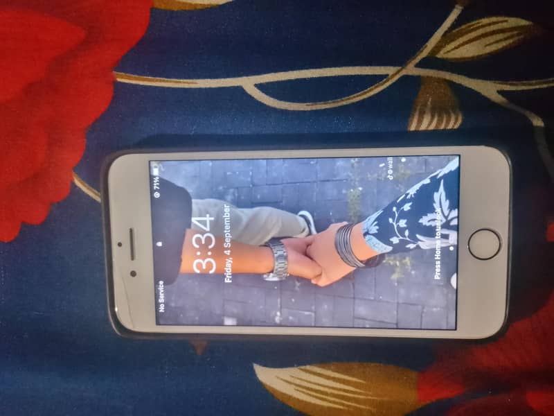 Apple iPhone 7 1