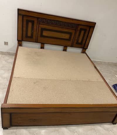 King size wooden bed
