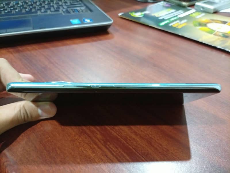 Infinix Zero 40 4