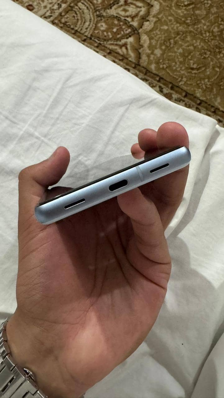 Google Pixel 7a 3