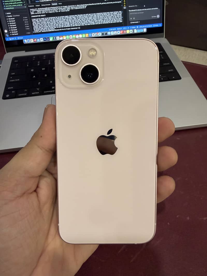 Apple iPhone 13 0