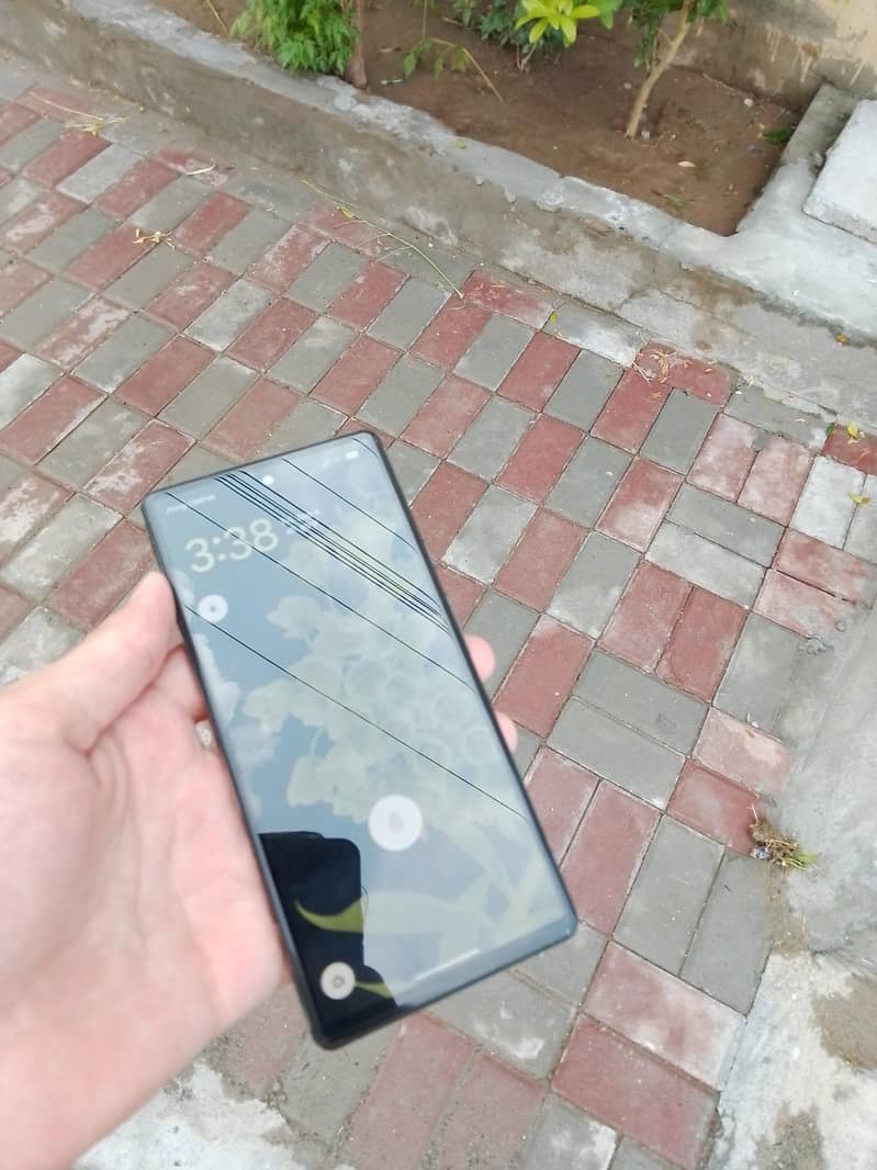 Google Pixel 6 4