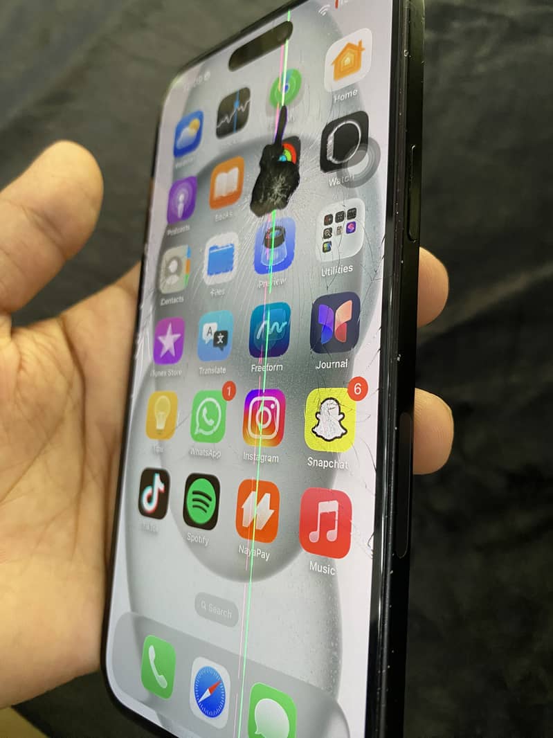 Apple iPhone 15 plus 2