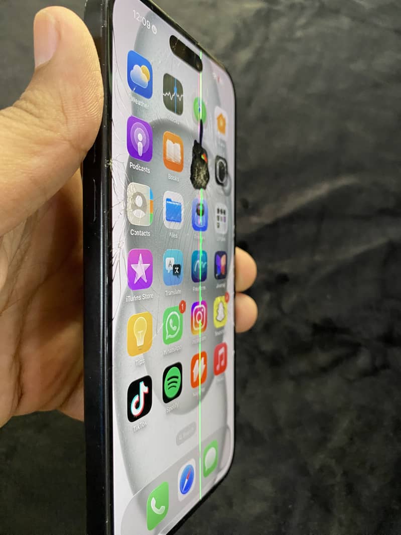 Apple iPhone 15 plus 6