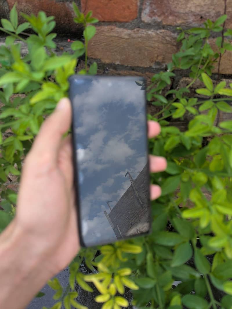 Google Pixel 7a 5