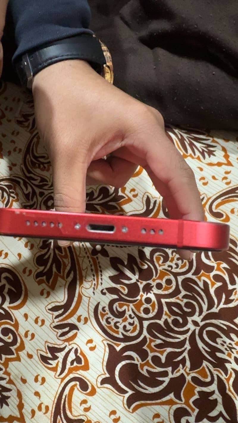 Apple iPhone 12 1