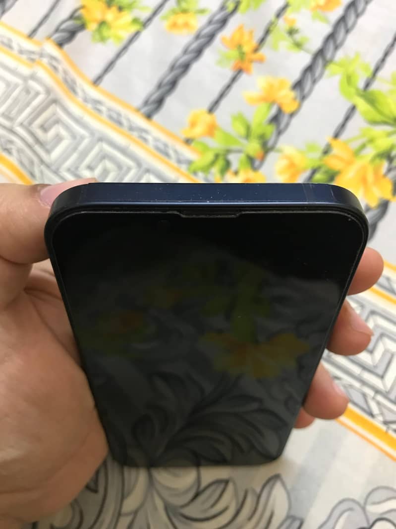IPhone 13 1