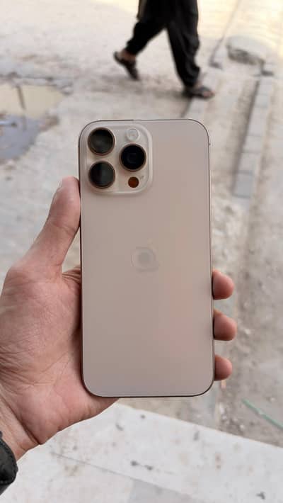 Apple iPhone 16 Pro Max