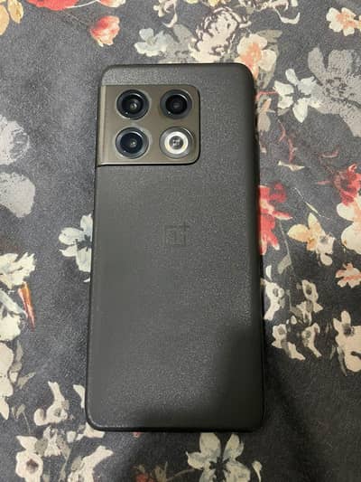 One Plus 10 Pro