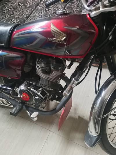 Honda cg 125 model 2022/23 urgent for sale