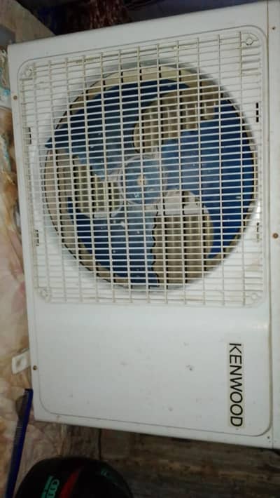 KENWOOD 1.5 TON AC CHILL CONDITION SINGLE HAND USE