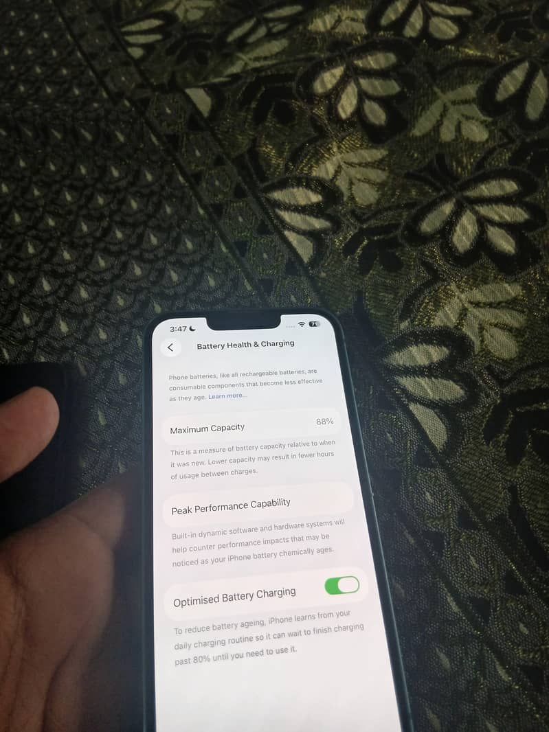 Apple iPhone 13 7