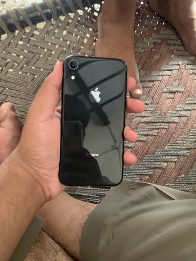 Apple iPhone XR